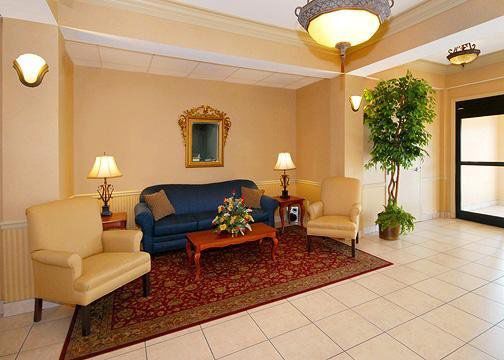 Baymont By Wyndham Cartersville Interior photo